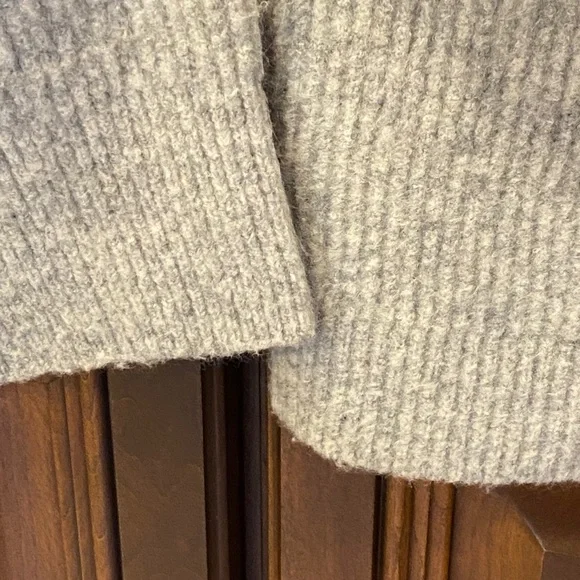 J. CREW Extra Soft Oversized Sweater - Picture 5 of 11